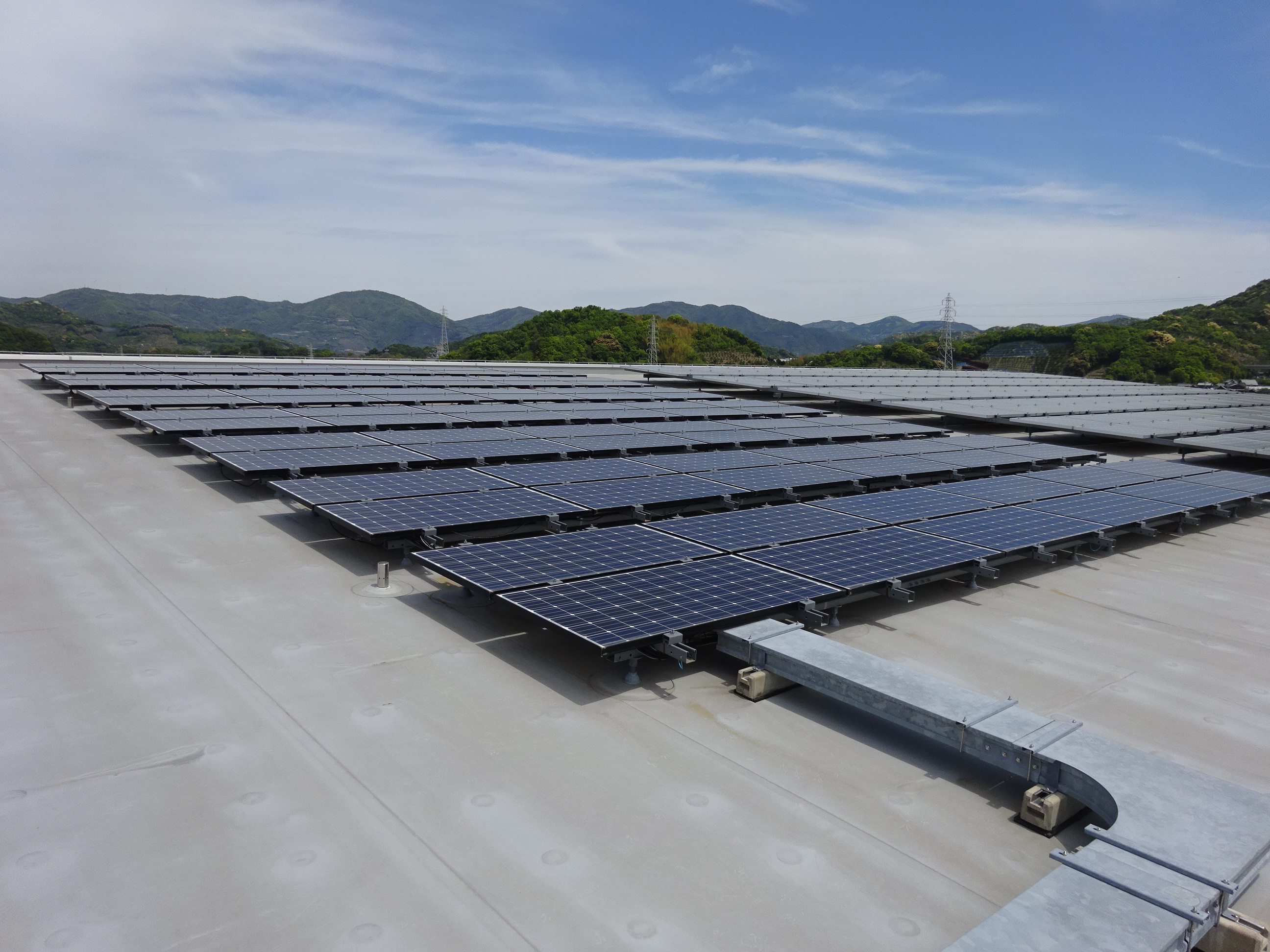 株式会社ユアサ